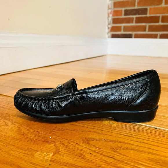 SAS Metro Horsebit Loafers Shoes Women's Size 7 Black Patent Leather - Picture 2 of 16